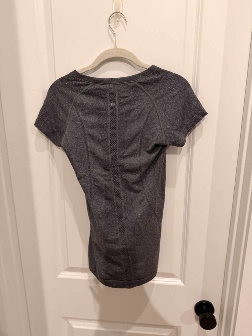 lululemon athletica Short Sleeve Tee - Charcoal Gray - Picture 3 of 3